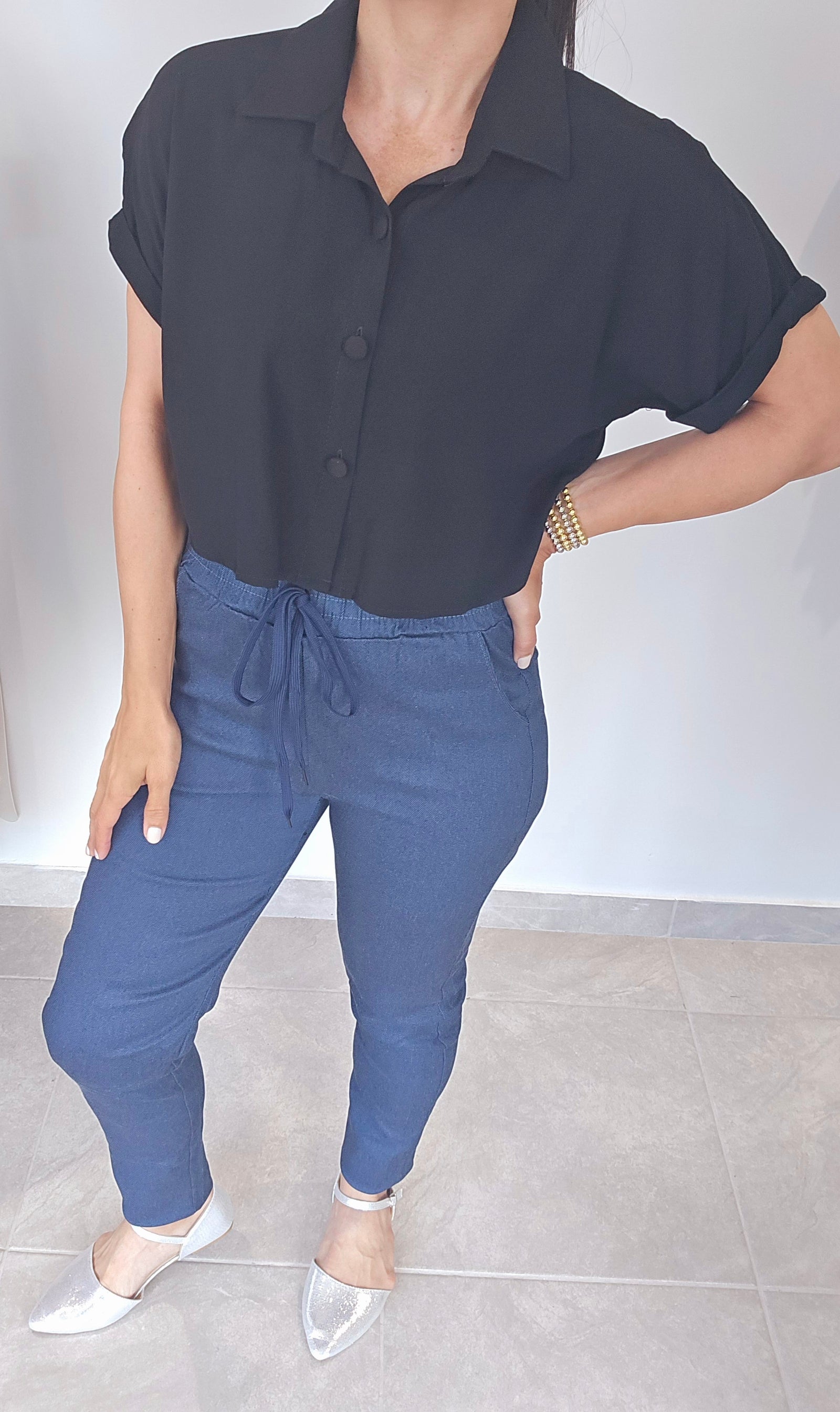 Short Sleeve Button Down Cropped Top (One Size)