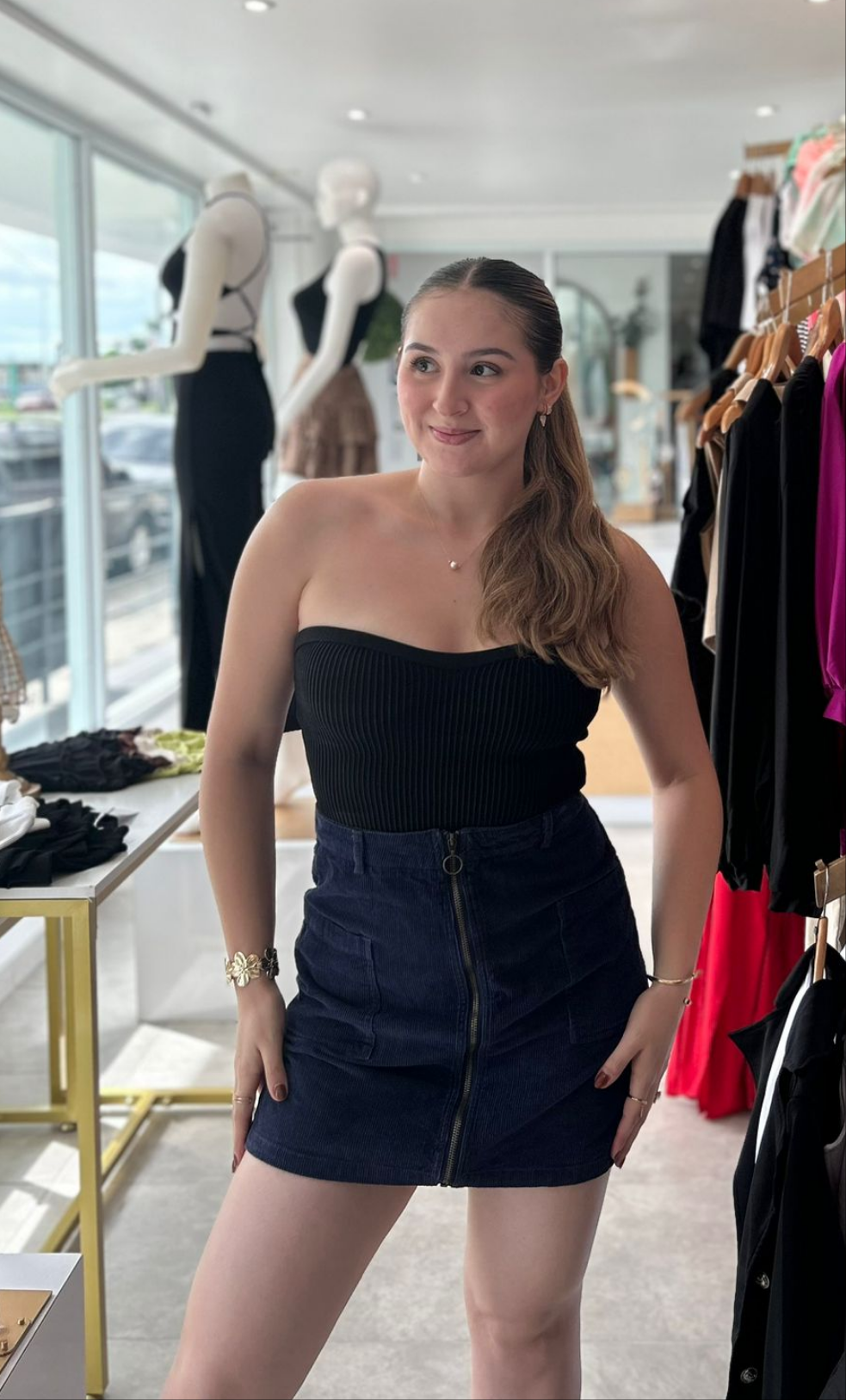 Falda azul marino corduroy