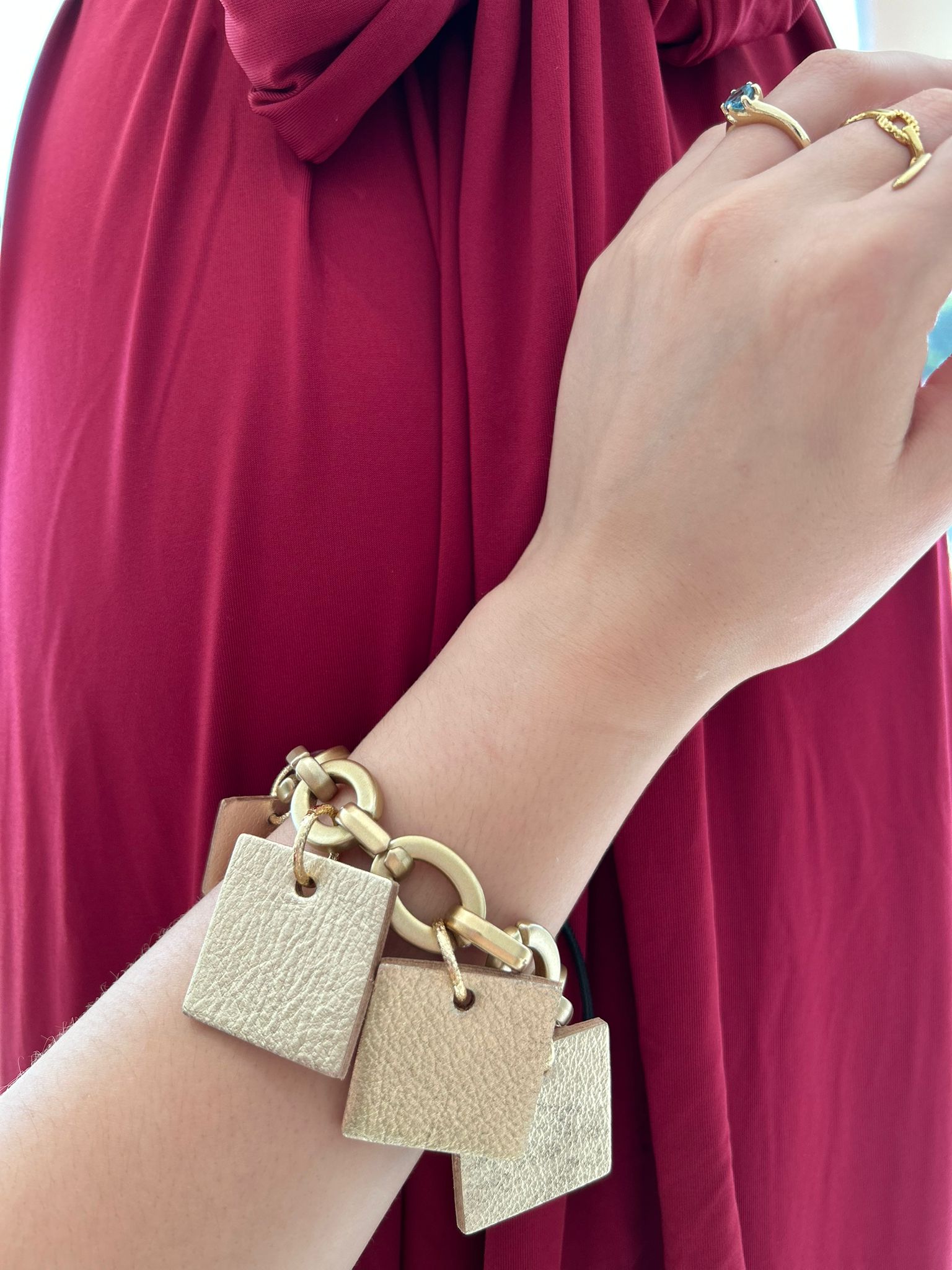 Indumenti Gold Bracelet (Square)