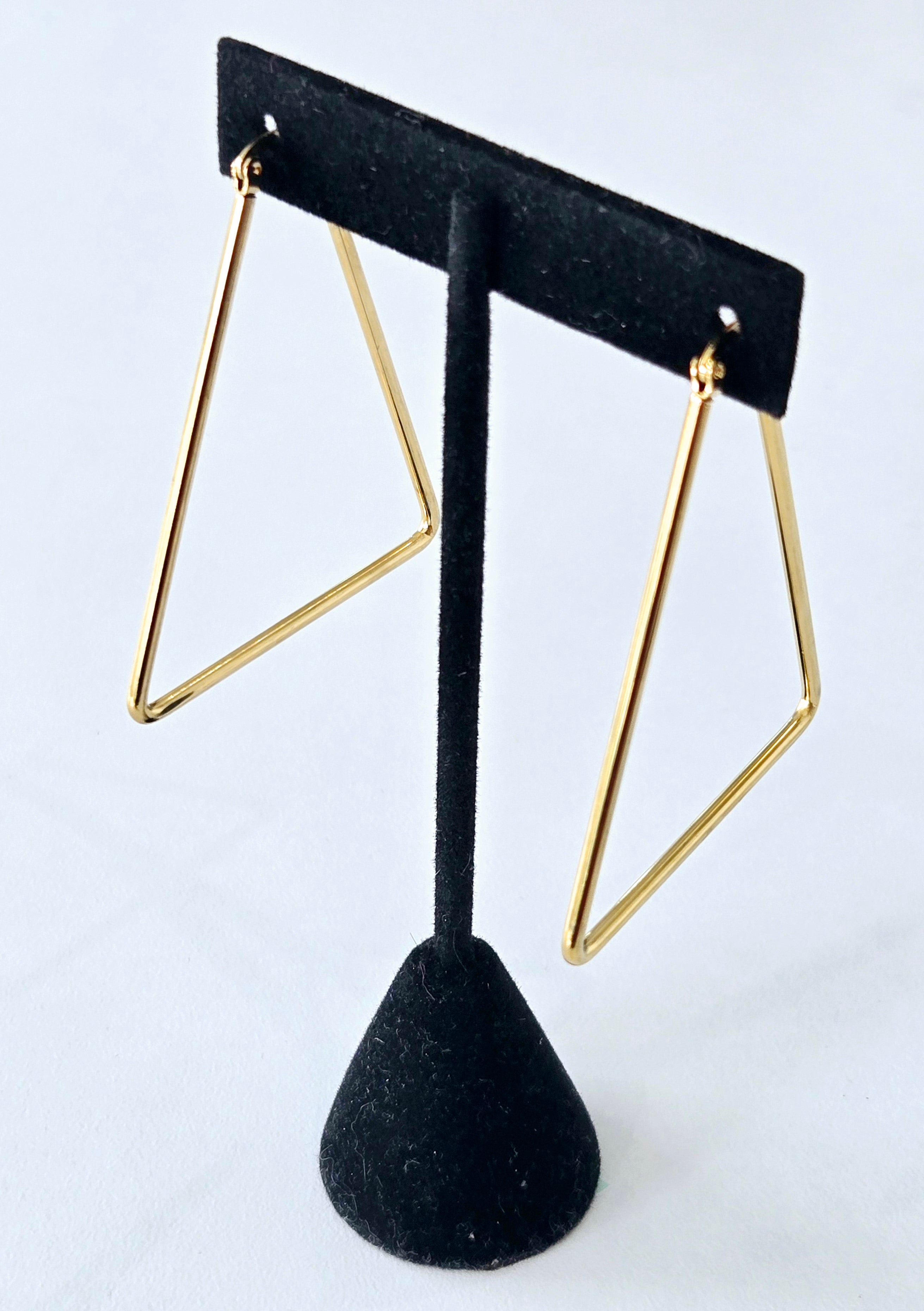 Triangle Hoops