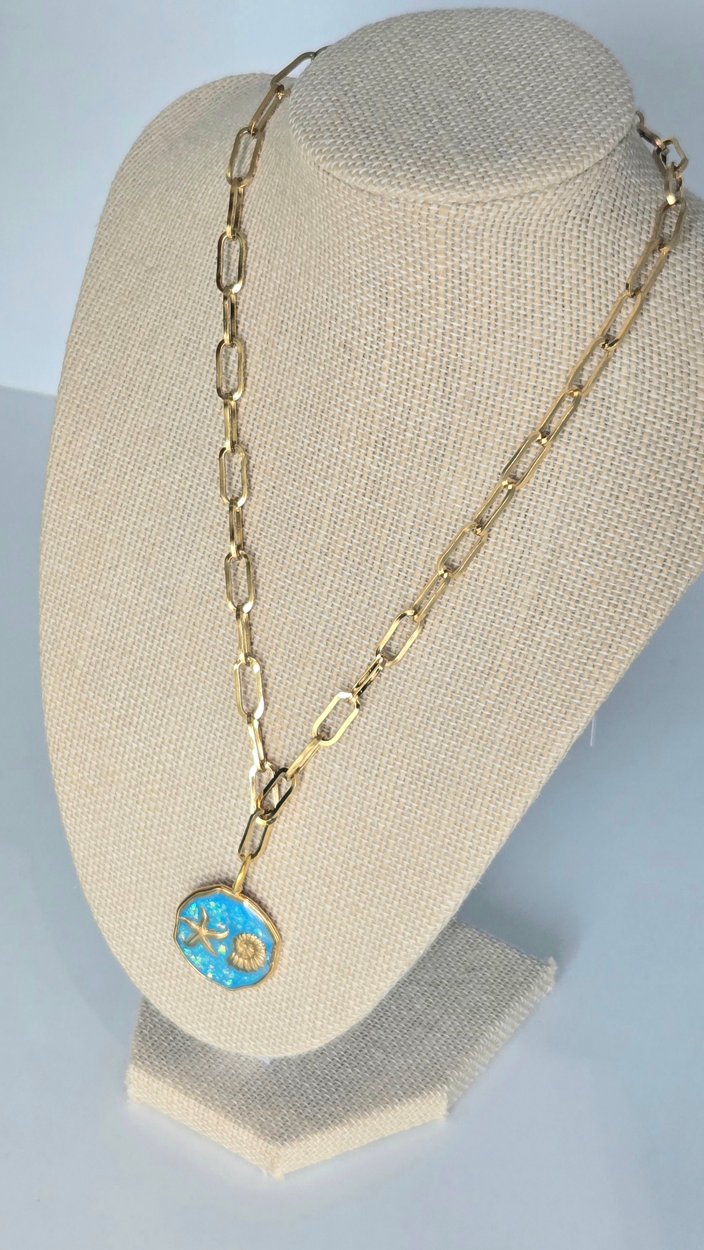 Blue Seachell Necklace