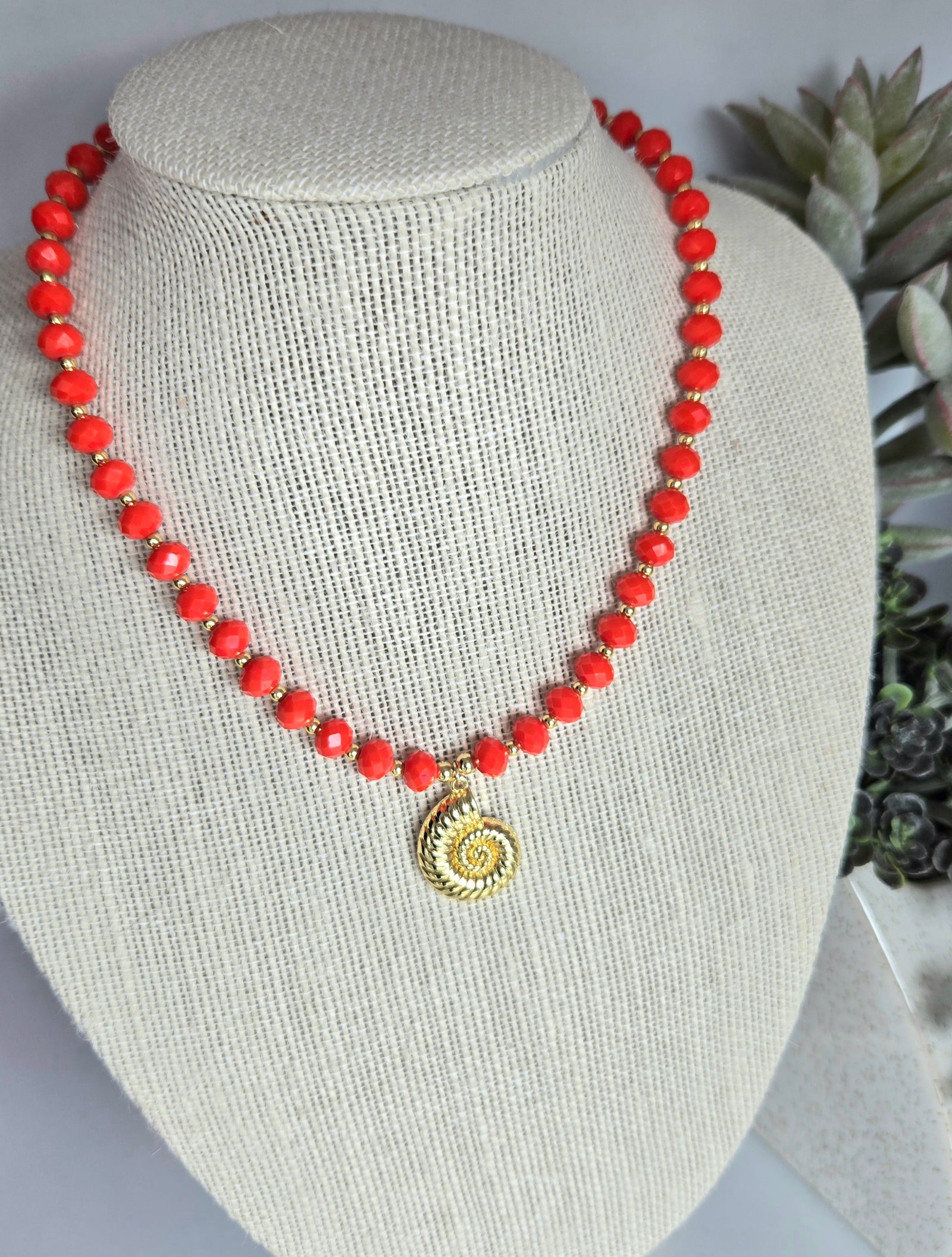 Seashell Red Beads Necklace