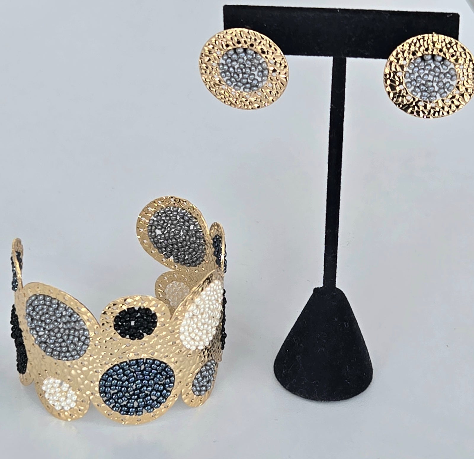 Circles Beads Gold Bracelet & Earrings Set