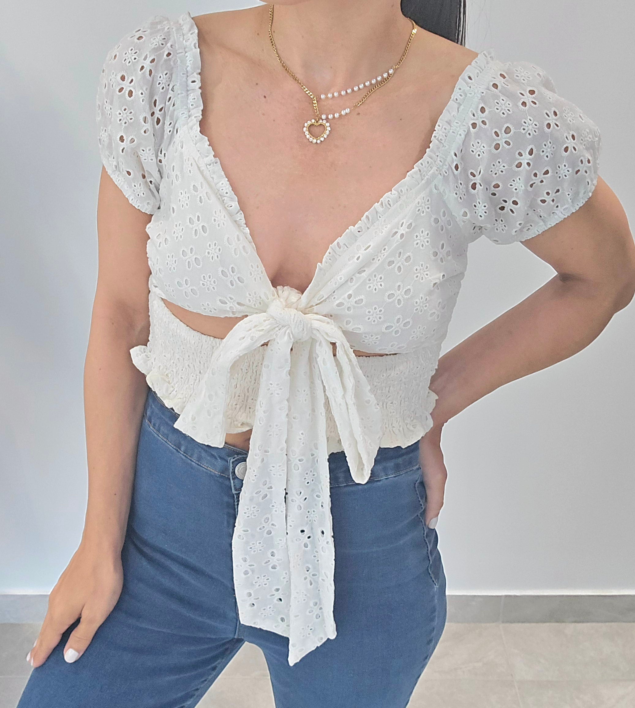 Lelis White Crop Top