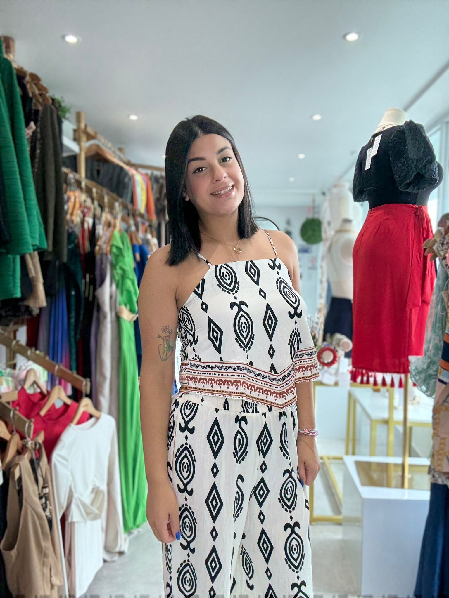 New M Indie White Set