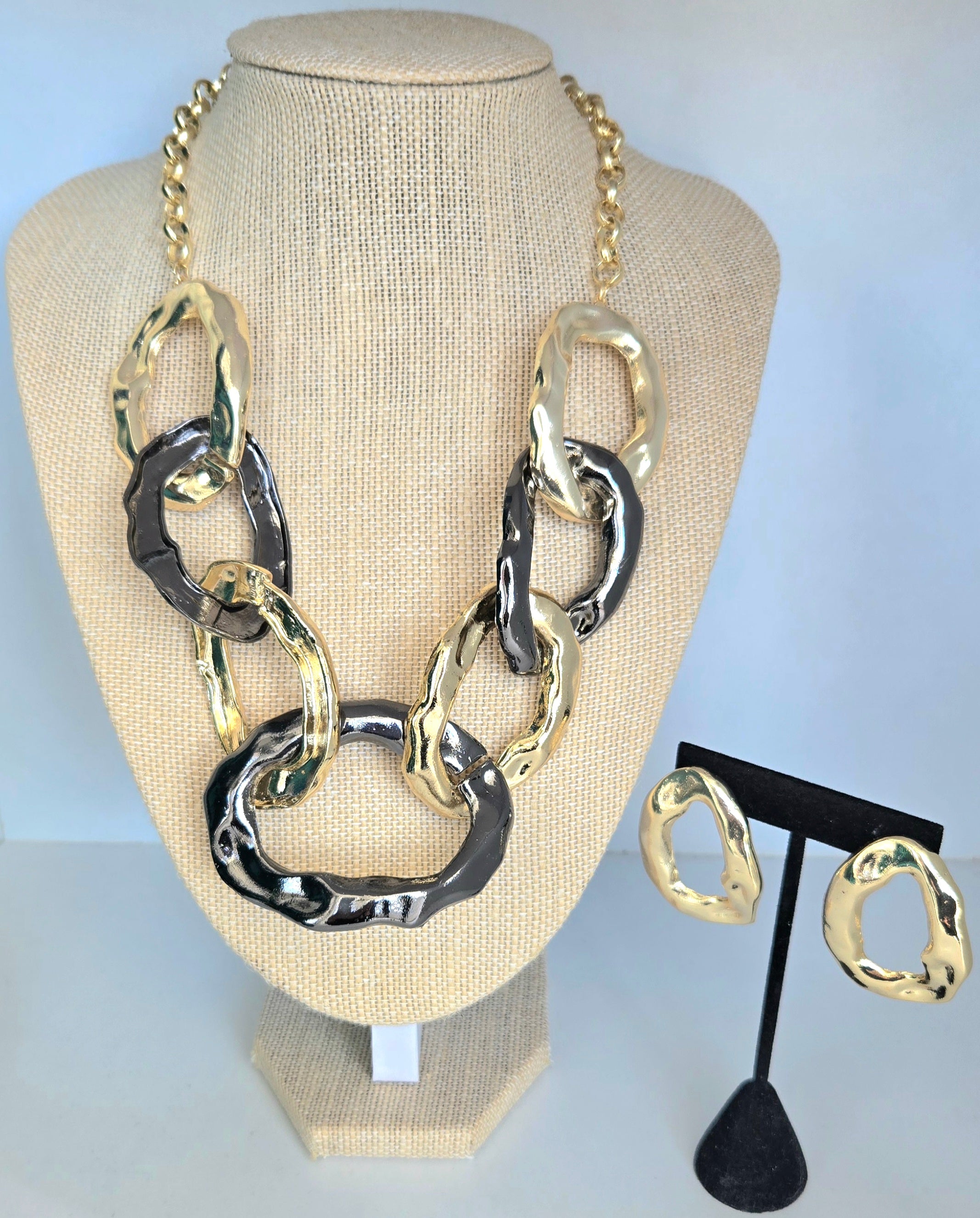 Bubu Doble Tones Set (Necklace and Earrings)