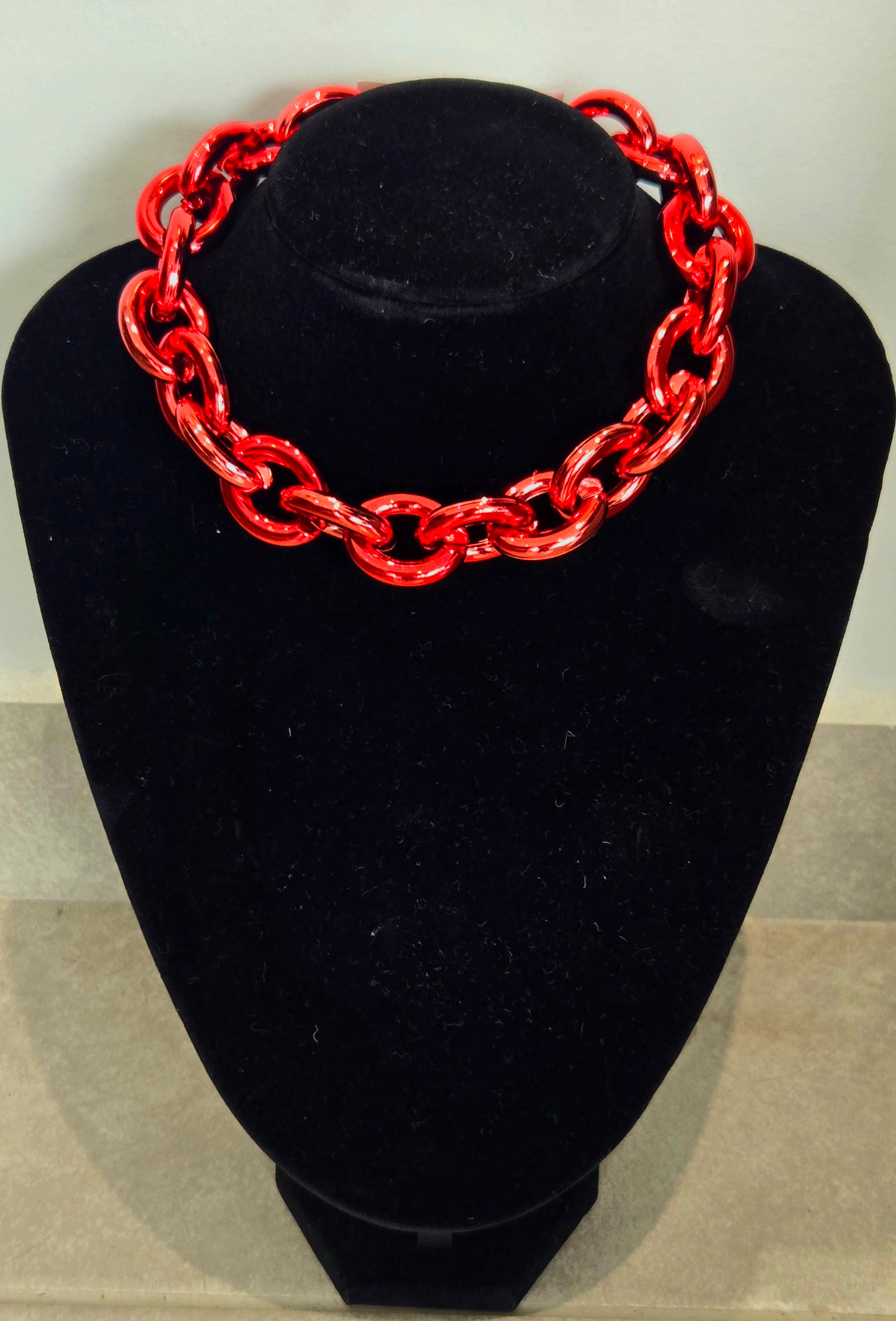 Shiny Red Necklace (Choker)