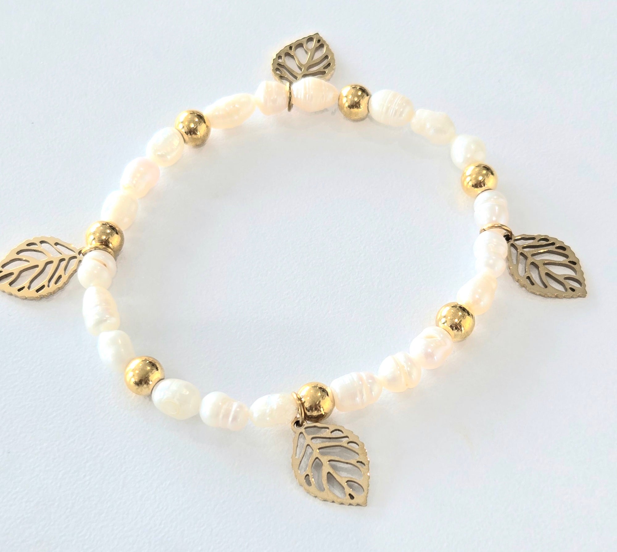 Leafy Pearls Bracelet