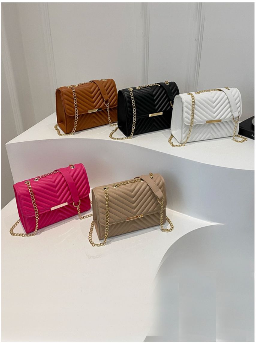 Aura V Bags