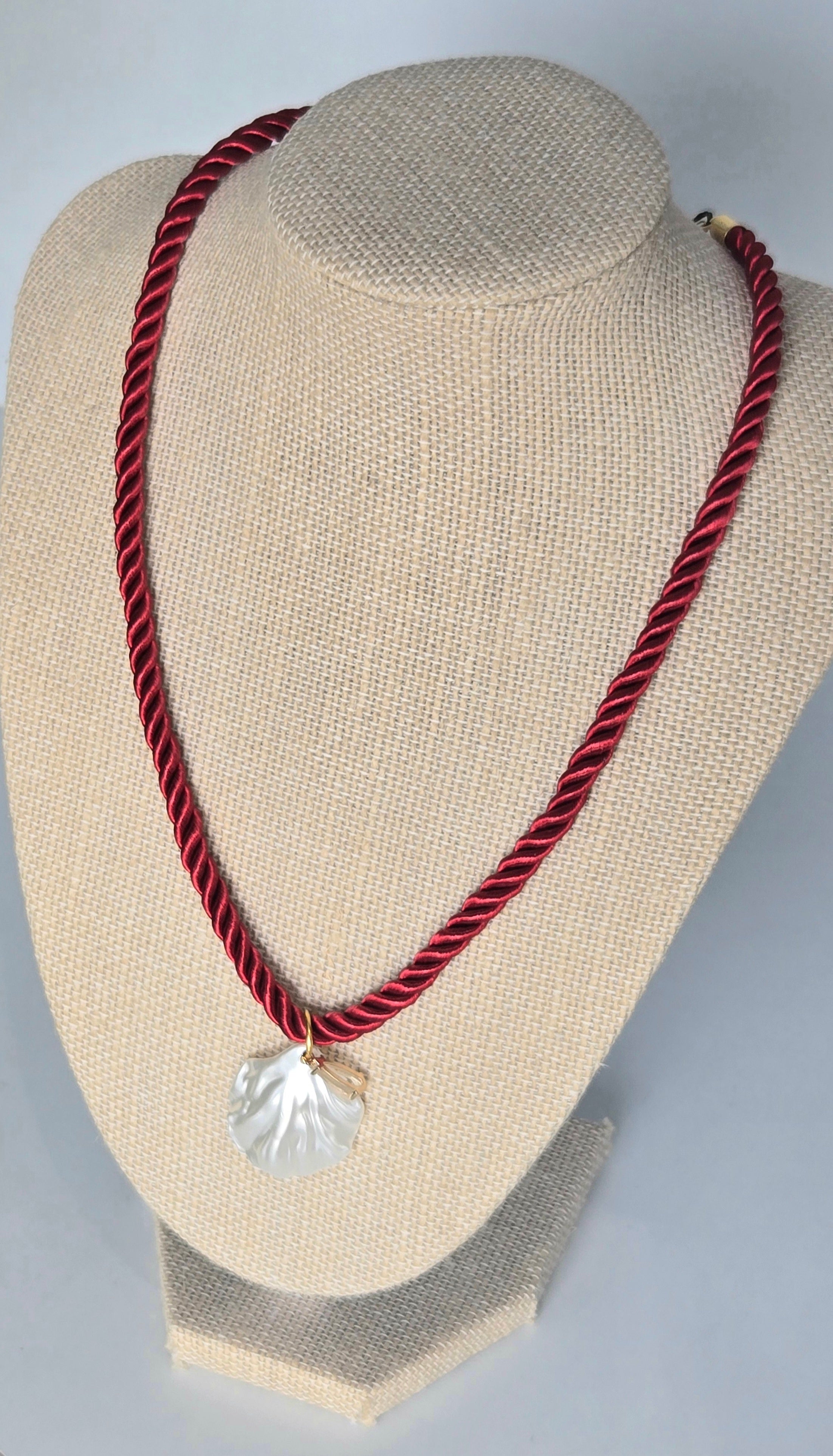 Sea Red Necklace