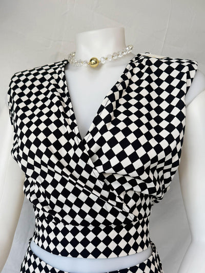 Valentine Black & White Square Set (Medium)