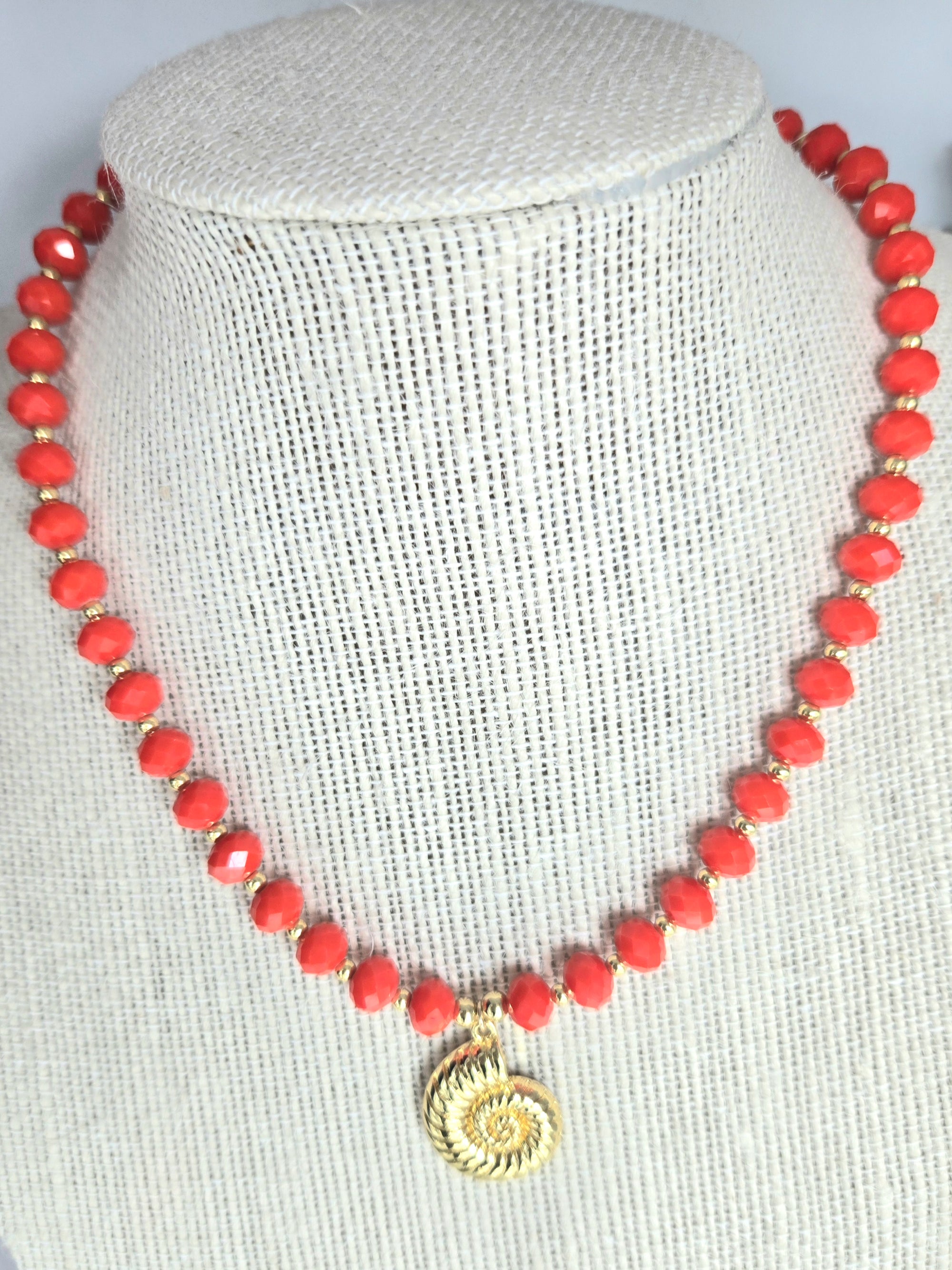 Seashell Red Beads Necklace